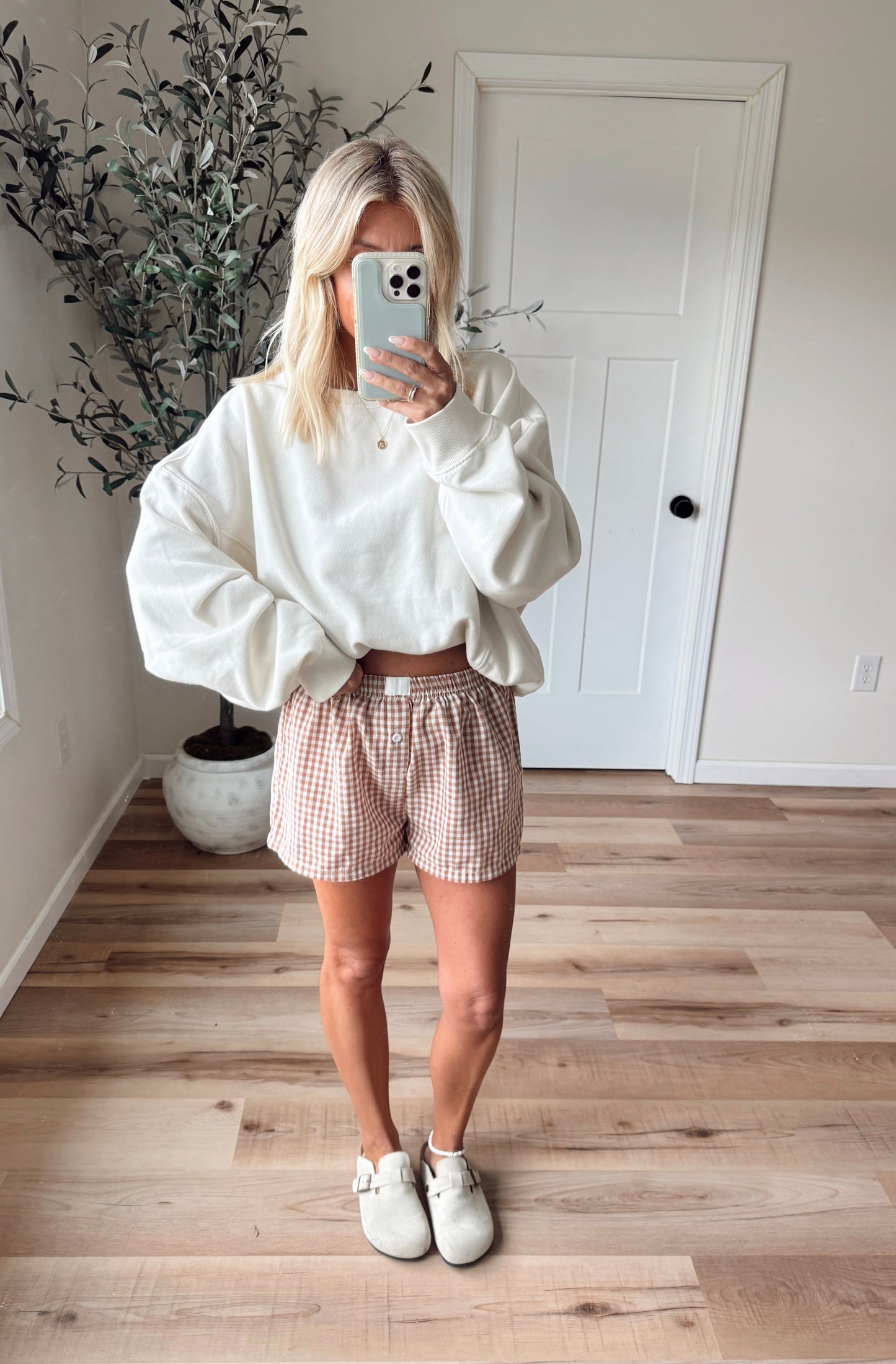 Milk Crewneck